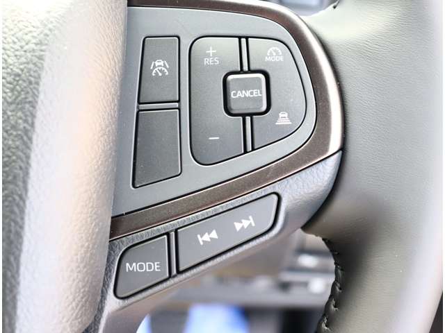 トヨタ ハイエースバン ２．８ スーパーＧＬ ダークプライムＩＩ ロングボディ ディーゼルターボ R8年 (関東) 99