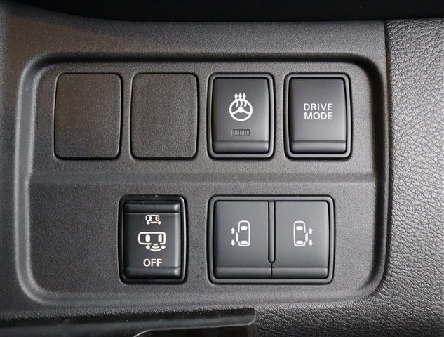 日産 セレナ １．２ Ｅ－ＰＯＷＥＲ ハイウェイスター Ｖ H30年 (関東) 99