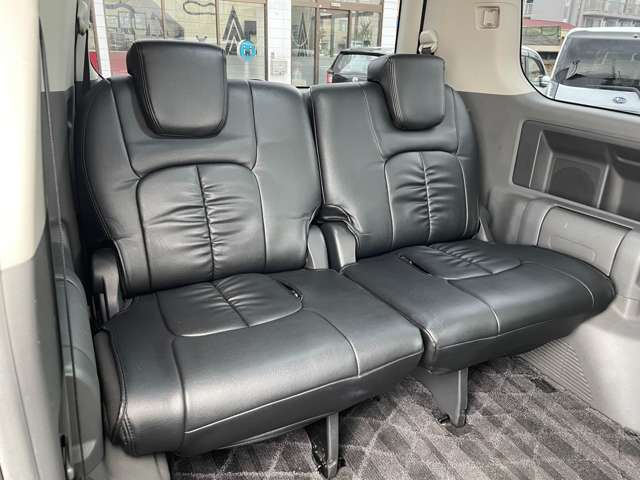 トヨタ ヴォクシー ２．０ ＺＳ 煌ＩＩ H21年 (関東) 99