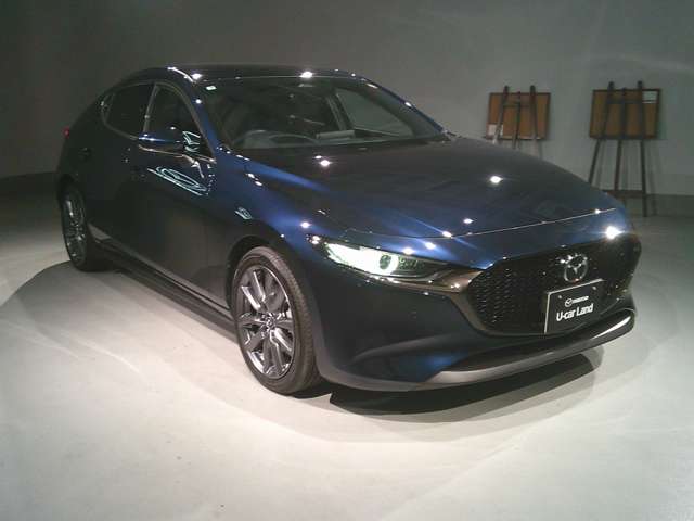 マツダ ＭＡＺＤＡ３　ファストバック ２．０ ２０Ｓ ツーリング R7年 (関東) 99