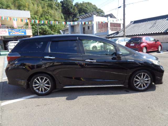 ホンダ シャトル １．５ ハイブリッド Ｚ ホンダセンシング R1年 (九州・沖縄) 99
