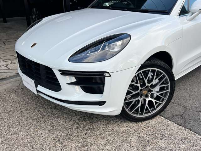 ポルシェ マカン ターボ ＰＤＫ ４ＷＤ R1年 (東海) 99