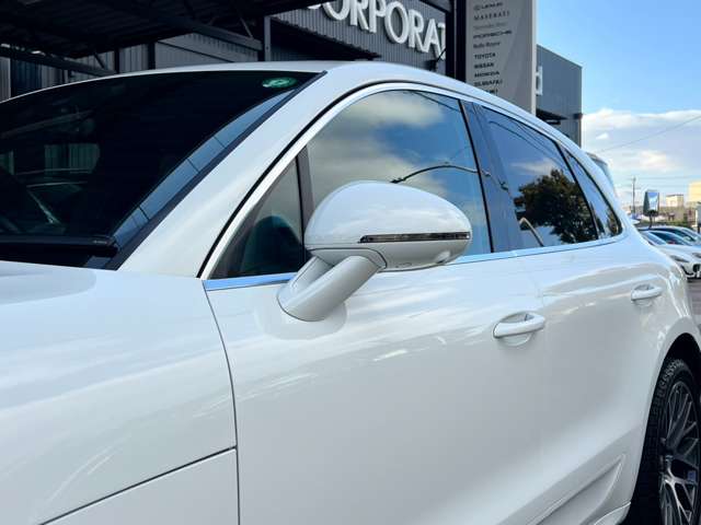 ポルシェ マカン ターボ ＰＤＫ ４ＷＤ R1年 (東海) 99