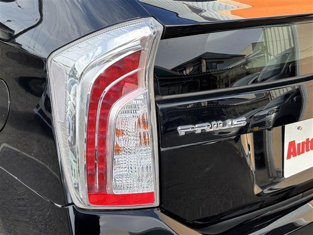 トヨタ プリウス １．８ Ｓ H25年 (東海) 99