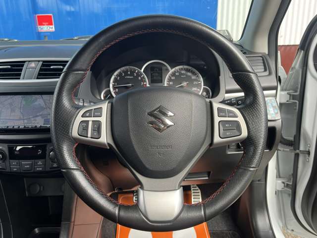 スズキ スイフト １．６ スポーツ H27年 (東海) 99