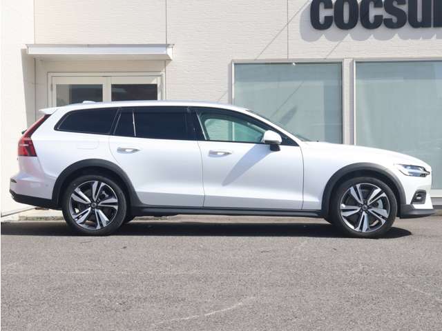 ボルボ Ｖ６０クロスカントリー ウルトラ Ｂ５ ＡＷＤ ４ＷＤ R7年 (東海) 99