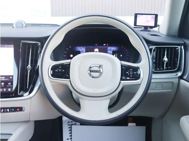 ボルボ Ｖ６０クロスカントリー ウルトラ Ｂ５ ＡＷＤ ４ＷＤ R7年 (東海) 99
