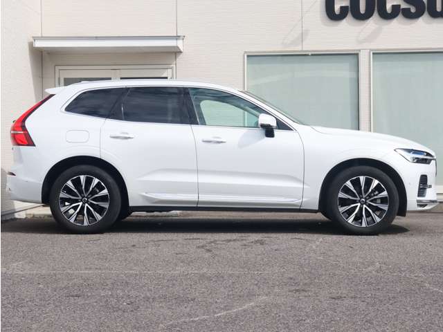 ボルボ ＸＣ６０ アルティメット Ｂ５ ＡＷＤ ４ＷＤ R4年 (東海) 99