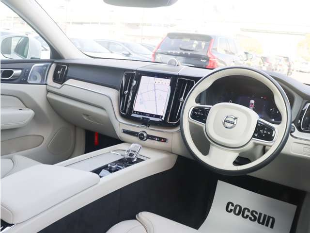 ボルボ ＸＣ６０ アルティメット Ｂ５ ＡＷＤ ４ＷＤ R4年 (東海) 99