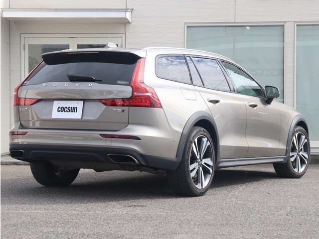 ボルボ Ｖ６０クロスカントリー Ｔ５ ＡＷＤ プロ ４ＷＤ R2年 (東海) 99