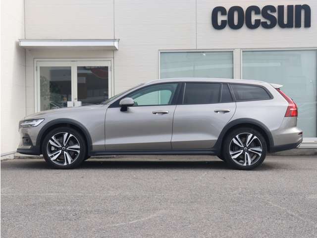 ボルボ Ｖ６０クロスカントリー Ｔ５ ＡＷＤ プロ ４ＷＤ R2年 (東海) 99
