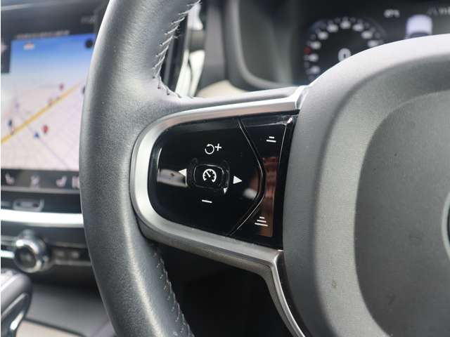 ボルボ Ｖ６０クロスカントリー Ｔ５ ＡＷＤ プロ ４ＷＤ R2年 (東海) 99