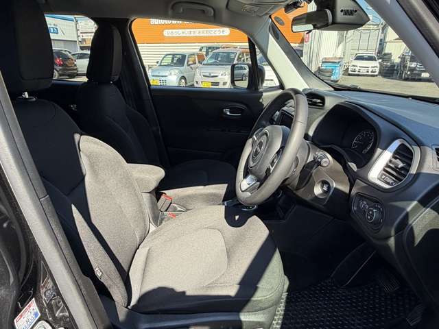 ジープ レネゲード ロンジチュード R1年 () 99