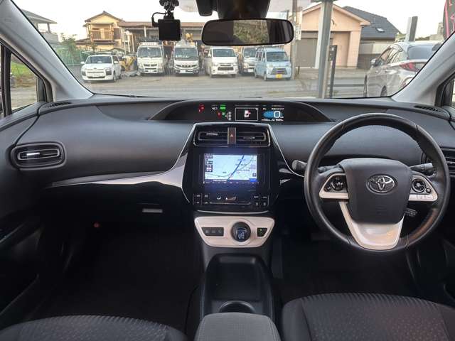 トヨタ プリウス １．８ Ｓ H30年 (関東) 99