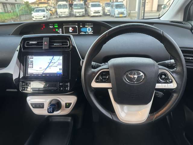 トヨタ プリウス １．８ Ｓ H30年 (関東) 99