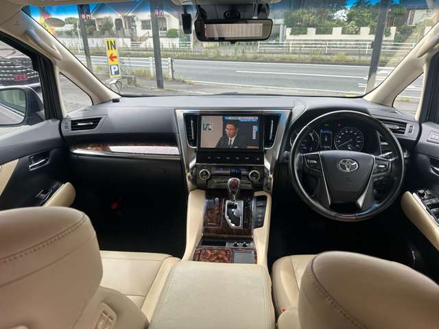 トヨタ アルファード　ハイブリッド ハイブリッド ２．５ Ｇ Ｅ－ＦＯＵＲ ４ＷＤ H30年 (関東) 99