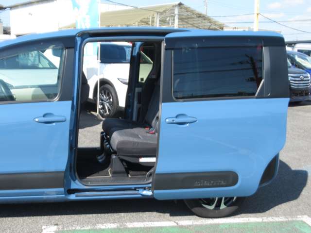 トヨタ シエンタ　ハイブリッド ハイブリッド １．５ Ｚ R5年 (関東) 99