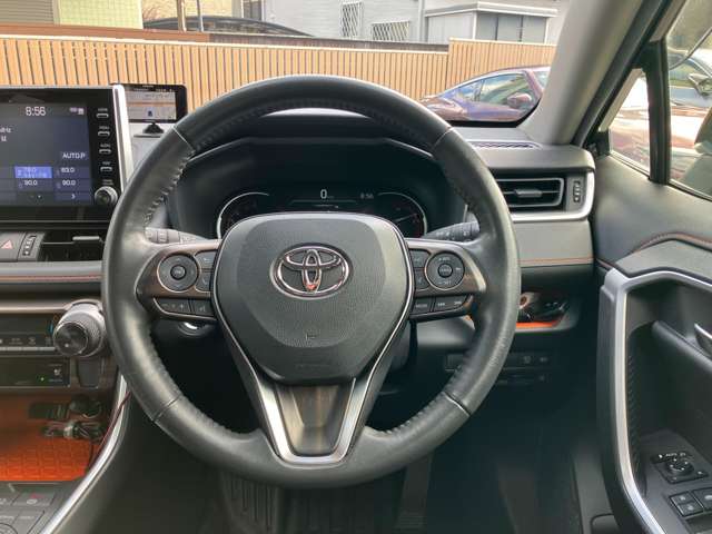 トヨタ ＲＡＶ４ ２．０ アドベンチャー ４ＷＤ R3年 (関東) 99