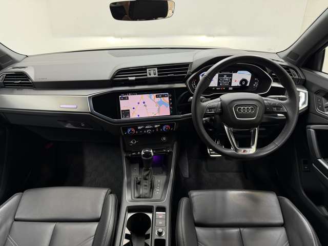 アウディ Ｑ３　スポーツバック ダイナミックエディション R6年 (関東) 99
