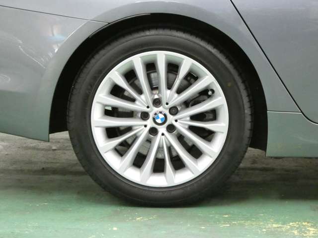 ＢＭＷ ５シリーズ ５３０ｉ　ラグジュアリー R1年 (関東) 99