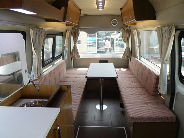 トヨタ ハイエースバン ビークル H29年 (関東) 99