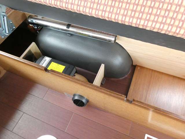 トヨタ ハイエースバン ビークル H29年 (関東) 99