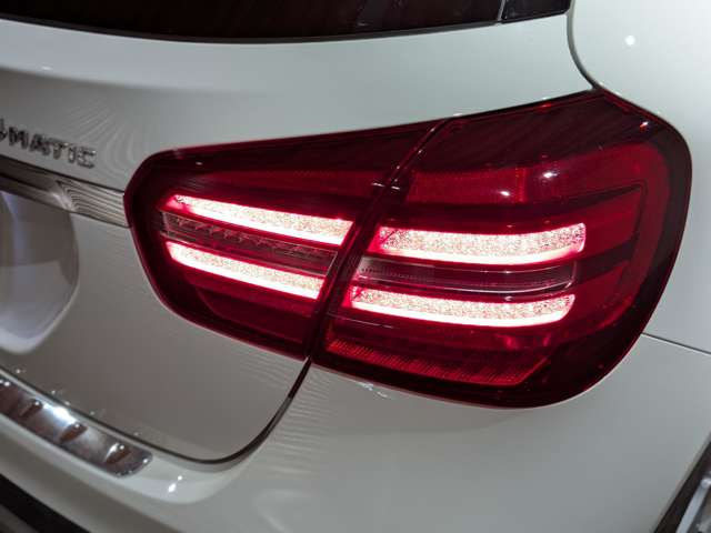 メルセデスベンツ ＧＬＡクラス ＧＬＡ２２０ ４マチック ４ＷＤ H29年 () 99