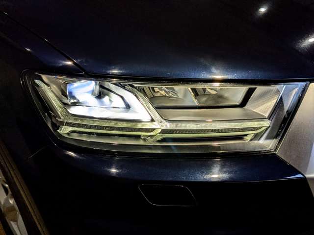 アウディ Ｑ７ ３．０ ＴＦＳＩ クワトロ ４ＷＤ H28年 (関東) 99