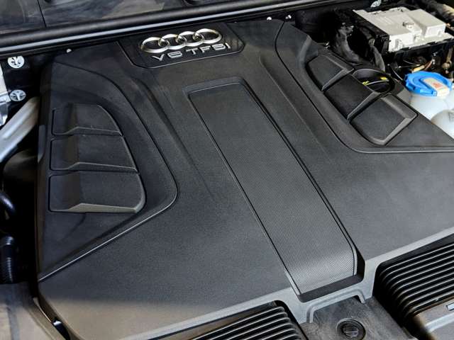 アウディ Ｑ７ ３．０ ＴＦＳＩ クワトロ ４ＷＤ H28年 (関東) 99