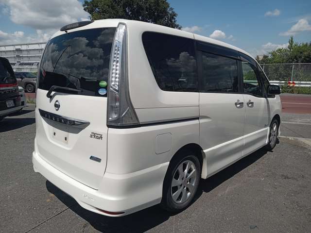 日産 セレナ ２．０ ハイウェイスター Ｓ－ＨＹＢＲＩＤ Ｖセレクション H25年 (関東) 99