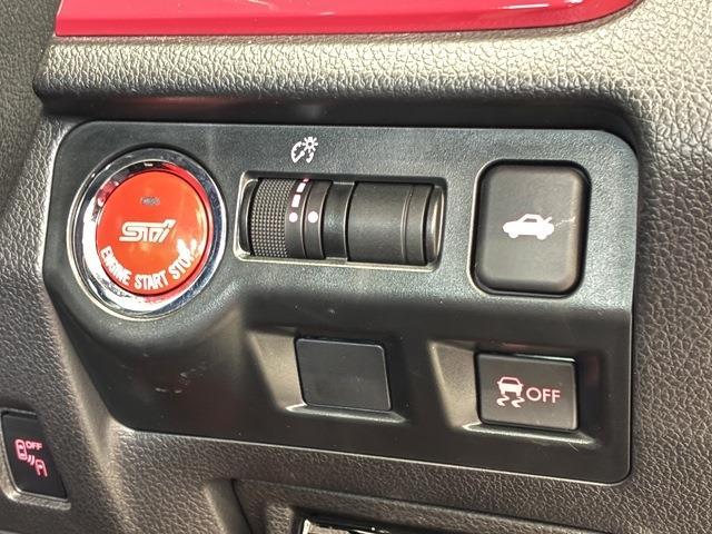 スバル ＷＲＸ　ＳＴＩ ＳＴＩ ２．０ Ｓ２０７ ４ＷＤ H28年 (中国) 99