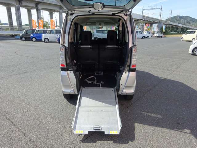 ホンダ Ｎ　ＢＯＸ＋ ６６０ Ｇ 車イス仕様車 H28年 (中国) 99