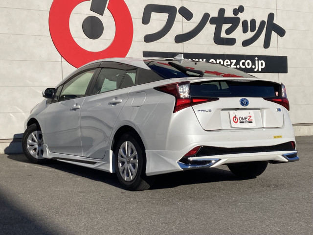 トヨタ プリウス １．８ Ｓ セーフティ プラスＩＩ R3年 (四国) 99