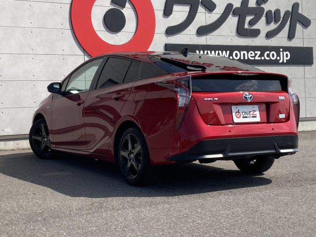 トヨタ プリウス １．８ Ａ プレミアム ツーリングセレクション ２０ＴＨアニバーサリー リミテッド H29年 (四国) 99