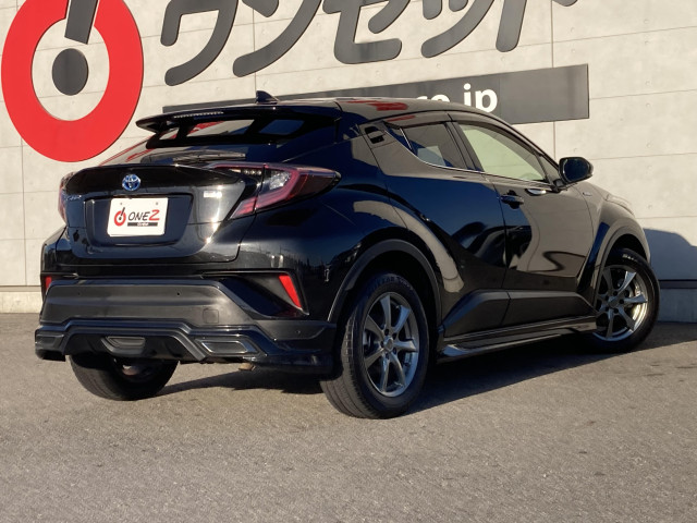 トヨタ Ｃ−ＨＲ ハイブリッド １．８ Ｇ H29年 (四国) 99