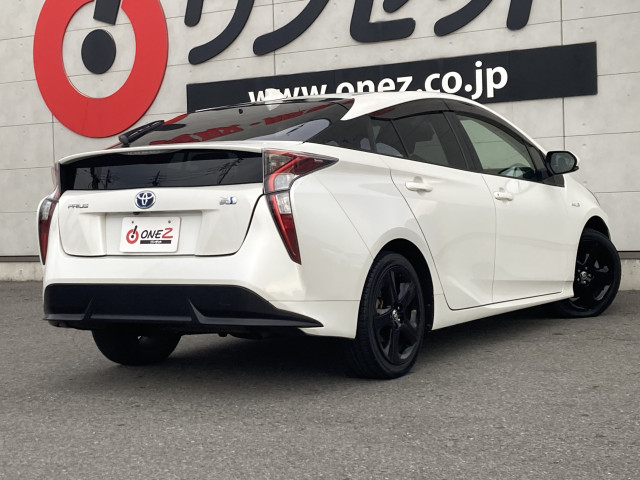 トヨタ プリウス １．８ Ｓ ツーリングセレクション H28年 (四国) 99