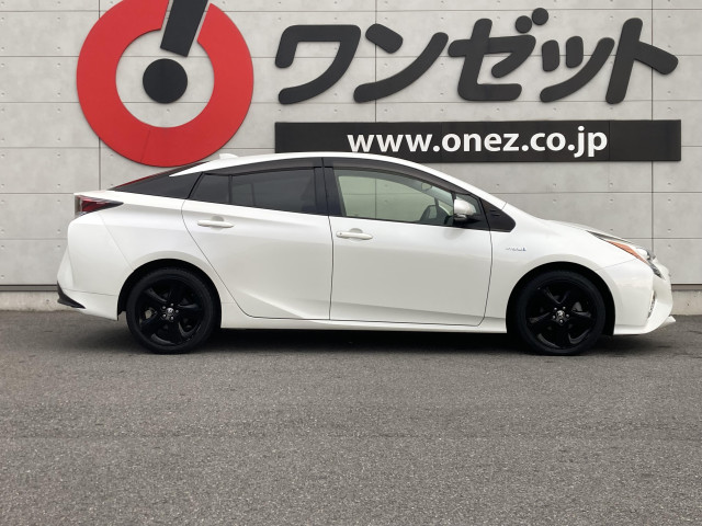 トヨタ プリウス １．８ Ｓ ツーリングセレクション H28年 (四国) 99