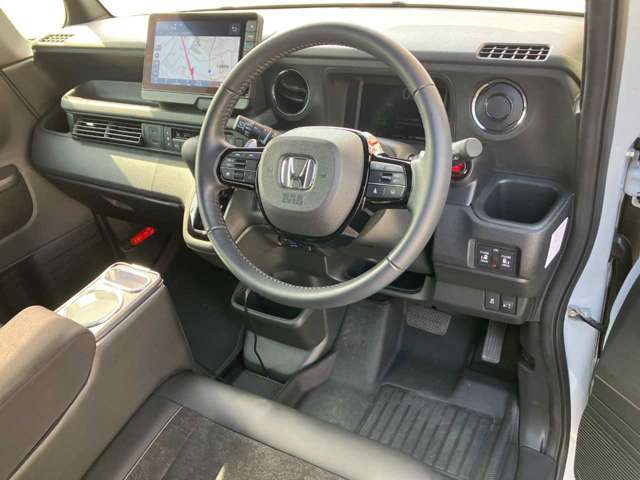 ホンダ Ｎ　ＢＯＸ カスタム ６６０ ターボ R6年 () 99