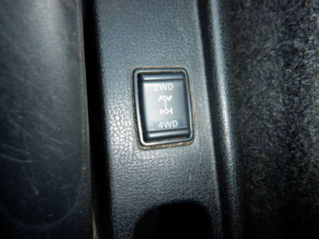 日産 ノート １．２ Ｘ ＦＯＵＲ ４ＷＤ R1年 () 99