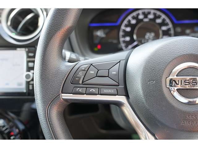 日産 ノート １．２ Ｅ－ＰＯＷＥＲ Ｘ H29年 (関東) 99