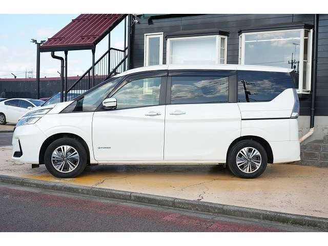 日産 セレナ １．２ Ｅ－ＰＯＷＥＲ ＸＶ R3年 (関東) 99