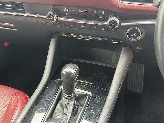 マツダ ＭＡＺＤＡ３　ファストバック １．８ ＸＤ バーガンディ セレクション ディーゼルターボ R2年 (関東) 99