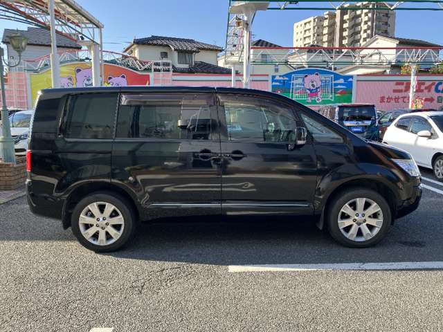 三菱 デリカ　Ｄ：５ ２．２ Ｄ パワーパッケージ ディーゼルターボ ４ＷＤ H29年 (関東) 99