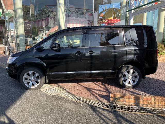 三菱 デリカ　Ｄ：５ ２．２ Ｄ パワーパッケージ ディーゼルターボ ４ＷＤ H29年 (関東) 99
