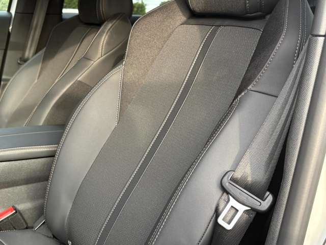 プジョー ３００８ ＧＴ ブルーＨＤＩ ブラック パック ディーゼルターボ R5年 (関東) 99