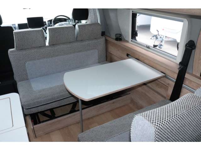 トヨタ ハイエースバン ナッツＲＶ R5年 (関東) 99