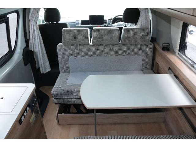 トヨタ ハイエースバン ナッツＲＶ R5年 (関東) 99