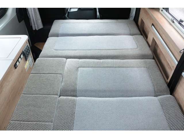 トヨタ ハイエースバン ナッツＲＶ R5年 (関東) 99