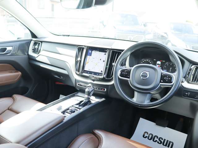 ボルボ ＸＣ６０ Ｔ５ ＡＷＤ インスクリプション ４ＷＤ R1年 (関東) 99