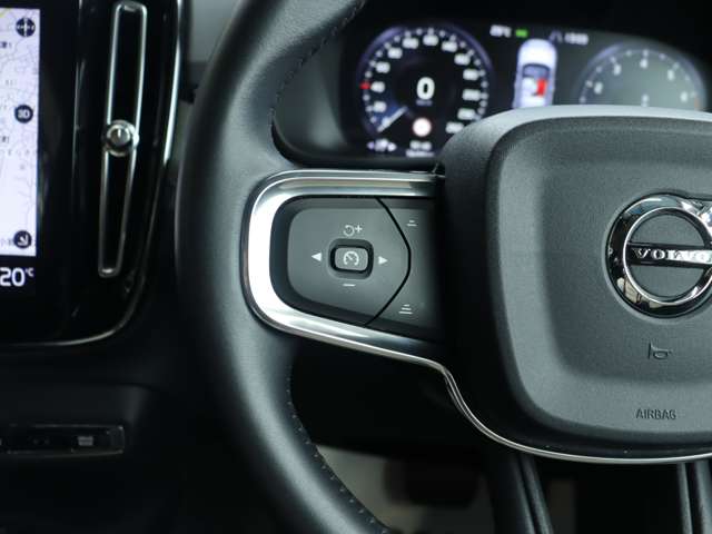 ボルボ ＸＣ４０ Ｔ４ ＡＷＤ インスクリプション ４ＷＤ H30年 (関東) 99